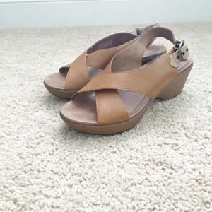 Dansko Jacinda Slingback Sandals Tan Size 39 (9)